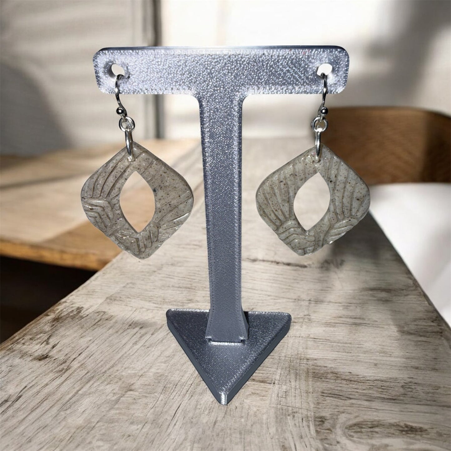 Sculpted Grace – Open-Frame Granite Statement Earrings
