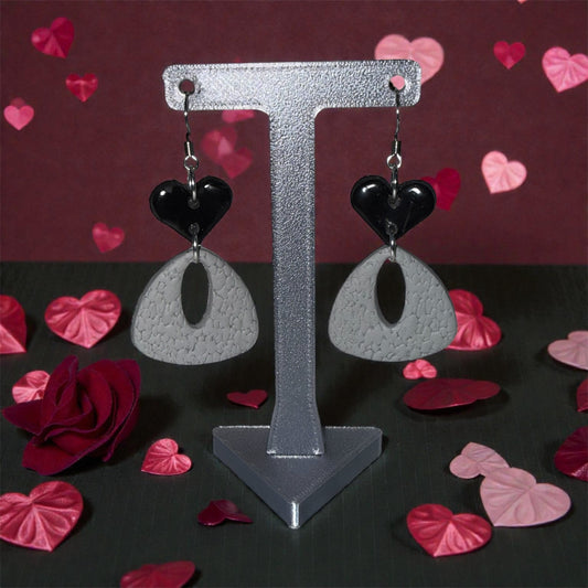 Monochrome Pulse Drops