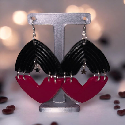 Why Kiss and Tell Hearts